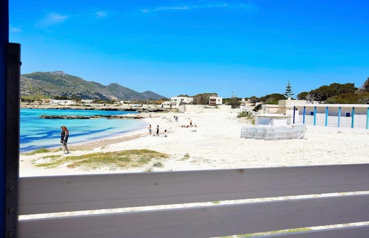 Stabilimento Lido Burrone Bed & Breakfast Favignana Exterior foto