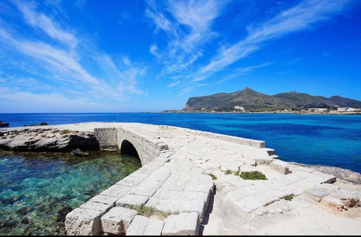 Stabilimento Lido Burrone Bed & Breakfast Favignana Exterior foto