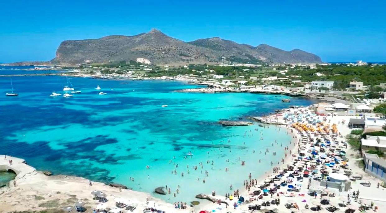 Stabilimento Lido Burrone Bed & Breakfast Favignana Exterior foto