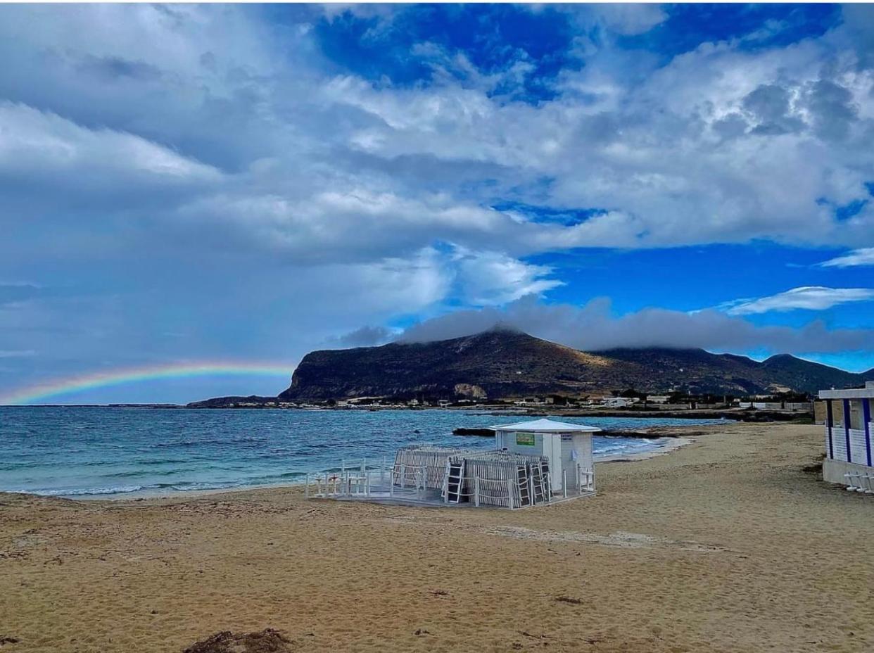 Stabilimento Lido Burrone Bed & Breakfast Favignana Exterior foto