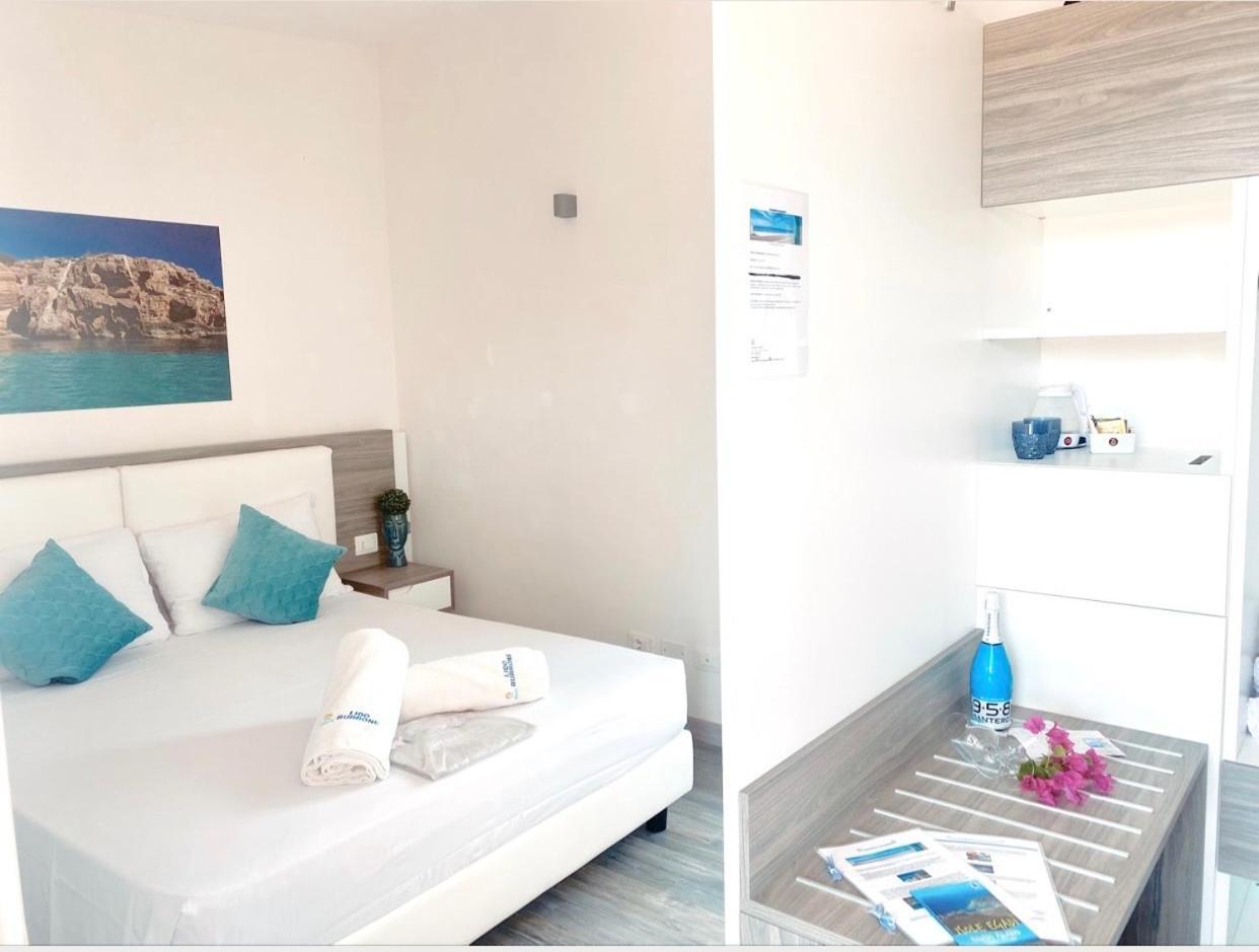 Stabilimento Lido Burrone Bed & Breakfast Favignana Exterior foto