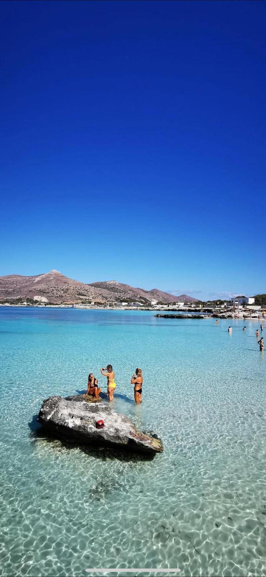 Stabilimento Lido Burrone Bed & Breakfast Favignana Exterior foto