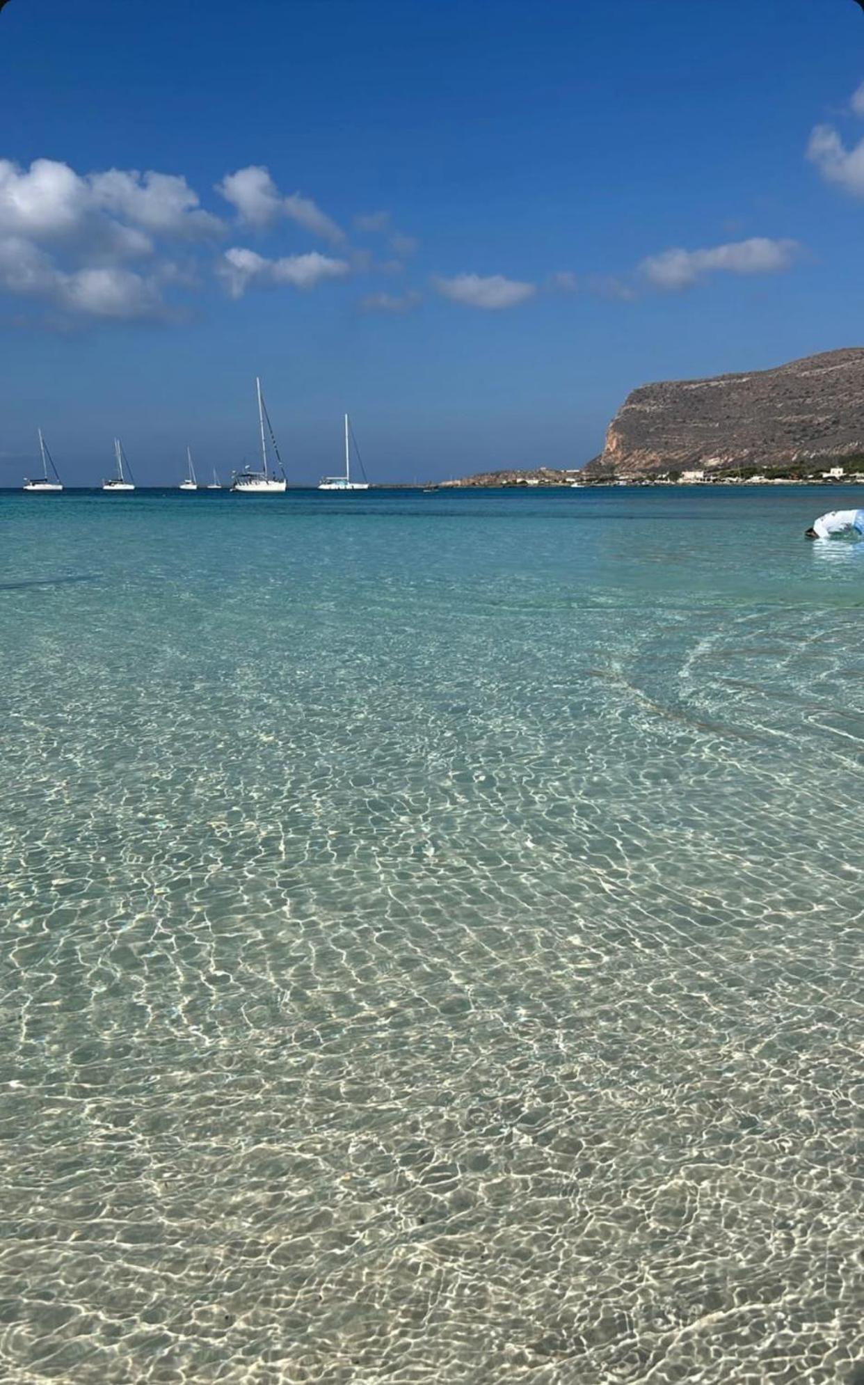 Stabilimento Lido Burrone Bed & Breakfast Favignana Exterior foto